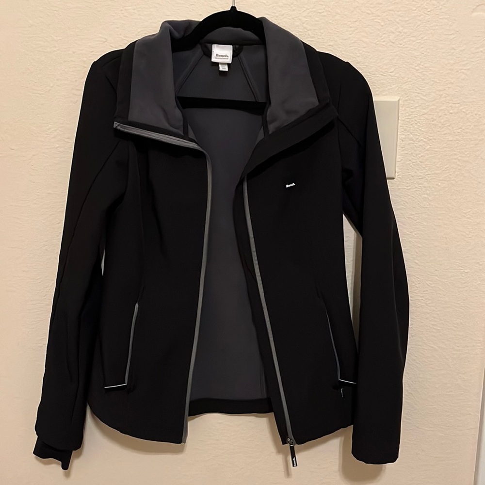 Bench workout jacket